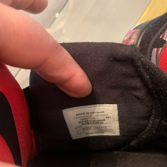 AIR ZOOM UNVRS 'LIGHT FLUORESCENT' - Picture 11 of 12